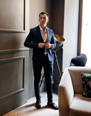 Jakhongir zdjęcie 4