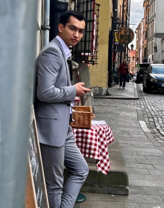 Jakhongir zdjęcie 3