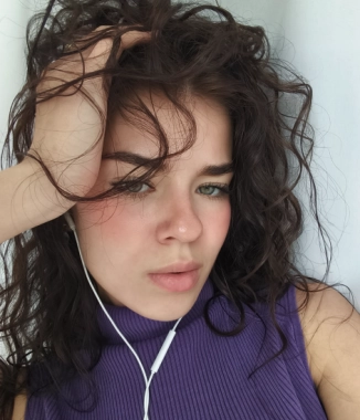 Lena R