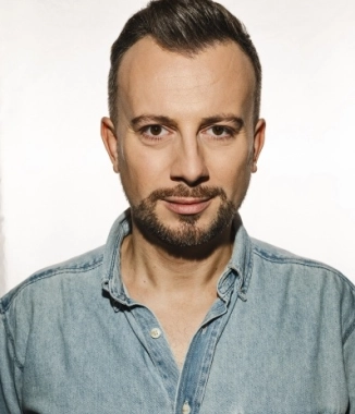 MARIUSZ  O