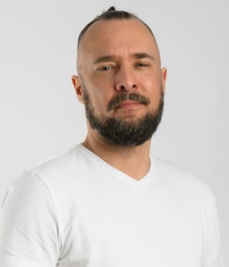 Piotr W