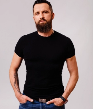 Tomasz B
